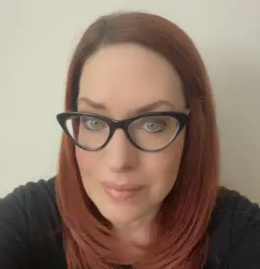 Stacy Niessing headshot